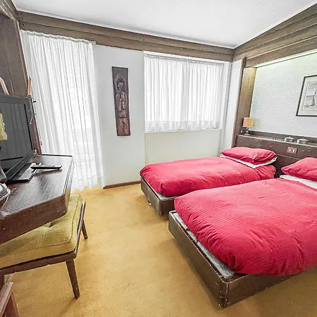 Elegant With Center And Tofana View