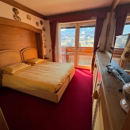 Elegant With Center And Tofana View