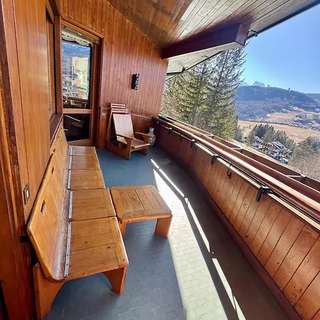 Elegant With Center And Tofana View Apartment
